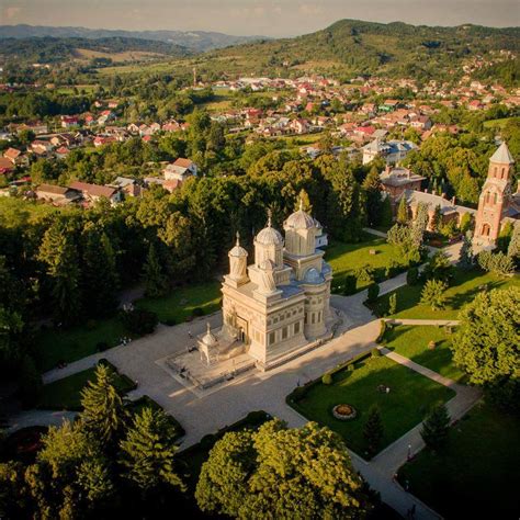 craiova curtea de arges|Distanţa de la Craiova la Curtea De Arges